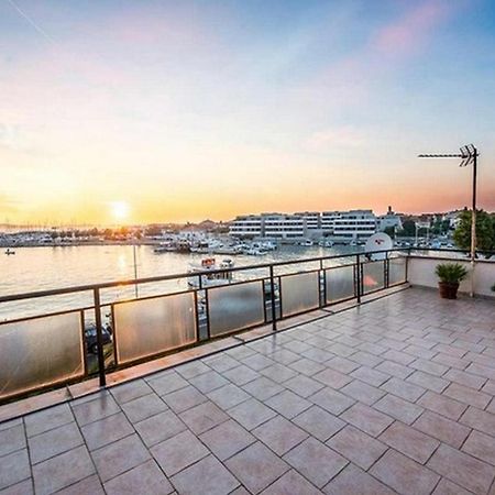 Amazing Seaview Apartment With A Balcony Near The Beach - Kneza Trpimira I Zadar Exterior photo