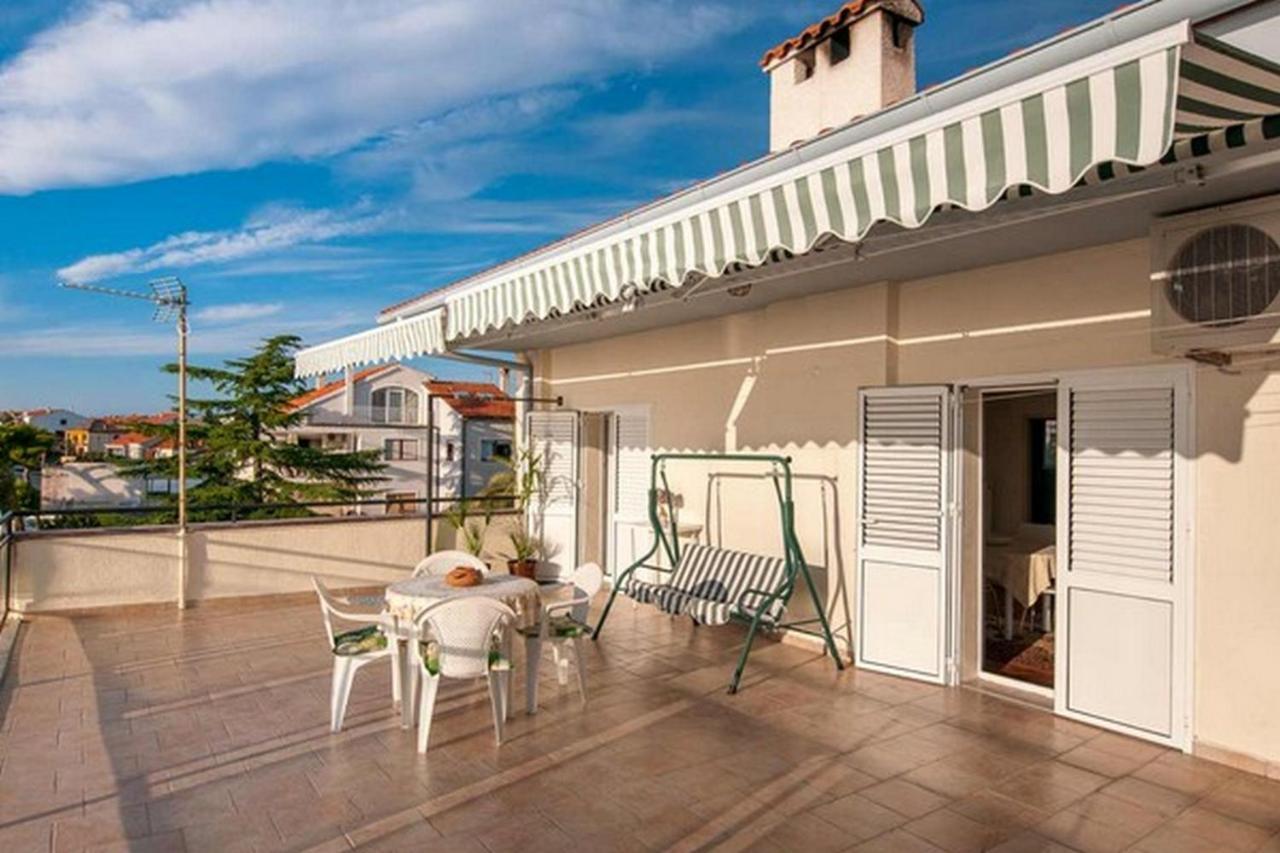 Amazing Seaview Apartment With A Balcony Near The Beach - Kneza Trpimira I Zadar Exterior photo