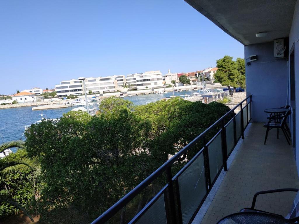 Amazing Seaview Apartment With A Balcony Near The Beach - Kneza Trpimira I Zadar Exterior photo